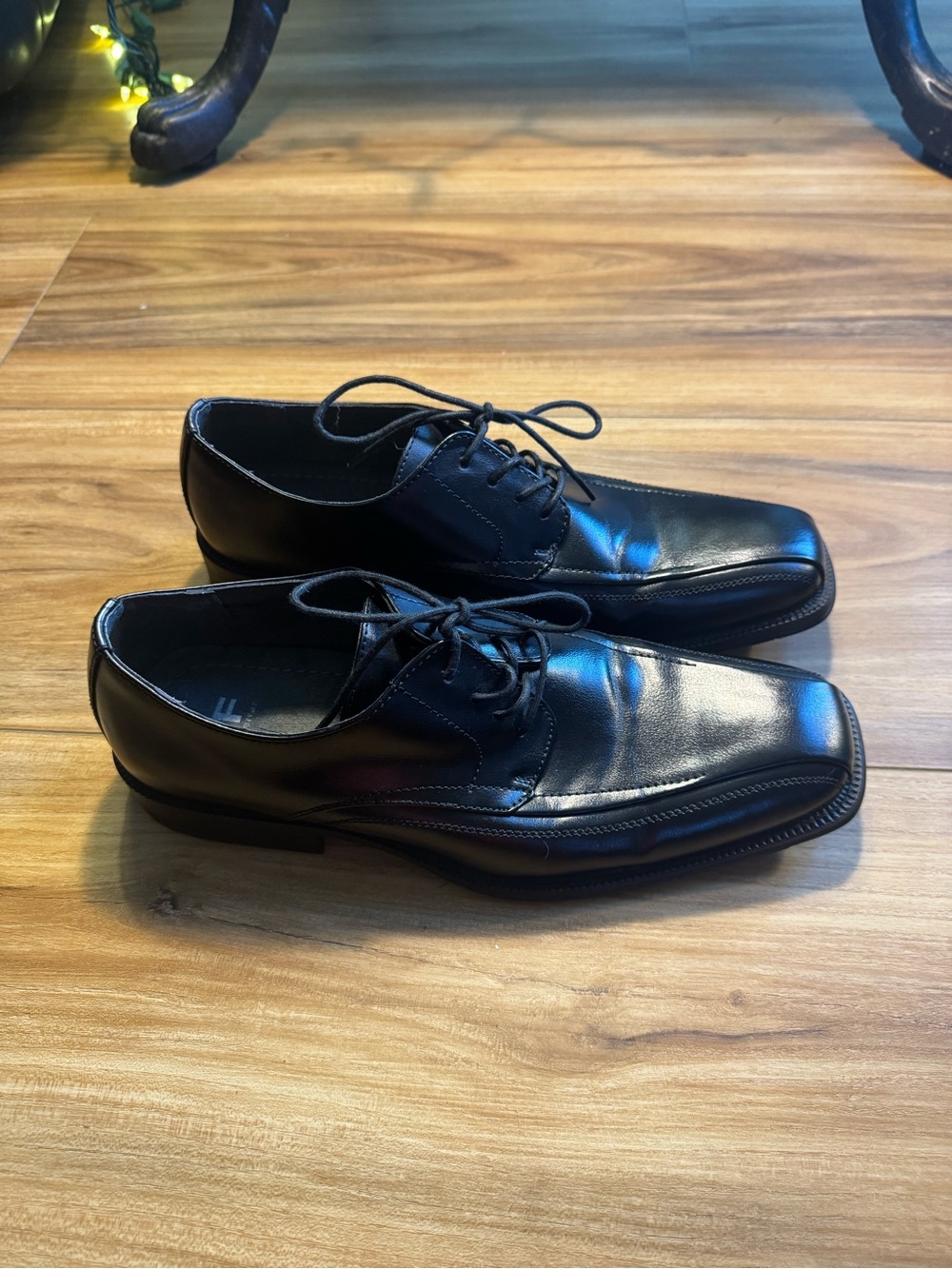 jf j.ferrar Black Faux Leather Lace-Up Derby Dress Shoes